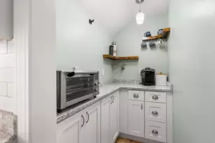 16 Caldwell St, Weymouth, MA 02191 - Photo 9