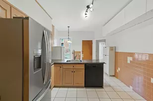 17 Strathmore Rd, Brookline, MA 02445 - Photo 9