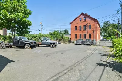 285 Elm St, Westfield, MA 01085 - Photo 23