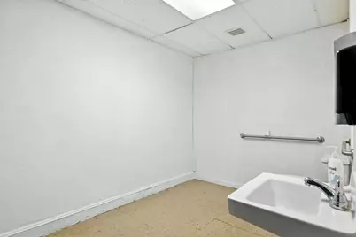 285 Elm St, Westfield, MA 01085 - Photo 13