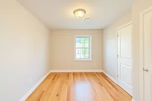 46 Wellington St, Waltham, MA 02453 - Photo 23