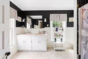 67 Putnam St, Orange, MA 01364 - Photo 13