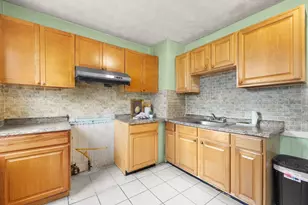 75 Plain St, Lowell, MA 01851 - Photo 3