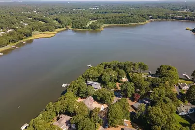 640 Poponessett Rd, Barnstable, MA 02635 - Photo 27