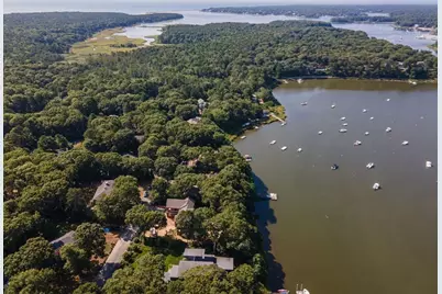 640 Poponessett Rd, Barnstable, MA 02635 - Photo 33