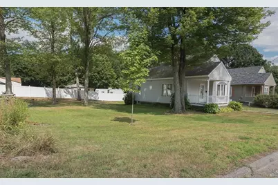 32 Clifton Street, Fitchburg, MA 01420 - Photo 3