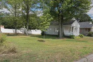 32 Clifton St, Fitchburg, MA 01420 - Photo 3