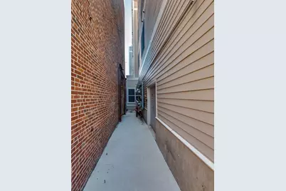 330 West 2nd St #4, Boston, MA 02127 - Photo 21