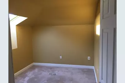 201 Thorndike Street #1-21, Lowell, MA 01852 - Photo 9