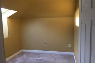 201 Thorndike St, Lowell, MA 01852 - Photo 9