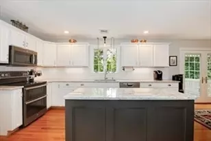 117 Perkins Row, Topsfield, MA 01983 - Photo 9