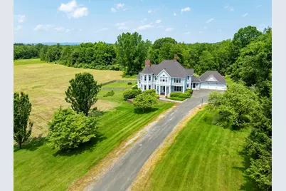 365 Middle St, Amherst, MA 01002 - Photo 3