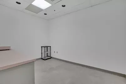 299 Carew St #400, Springfield, MA 01104 - Photo 27