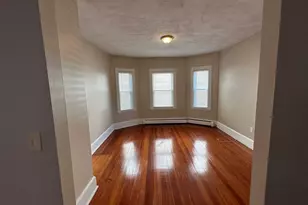 8-10 Seafoam Ave, Winthrop, MA 02152 - Photo 7