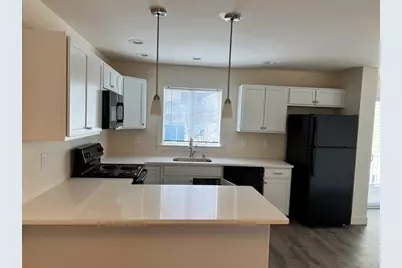 51 Everit Ave #B, Framingham, MA 01702 - Photo 3