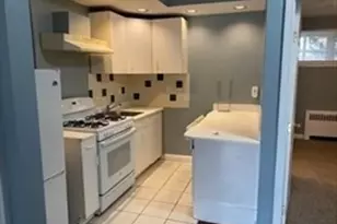 38 Dean Rd, Brookline, MA 02445 - Photo 3