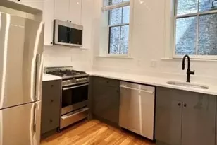 18 Grove St, Boston, MA 02114 - Photo 5
