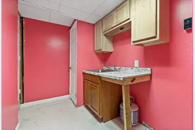 45 Fourth St #Right, Worcester, MA 01602 - Photo 17