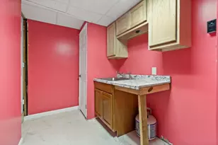 45 Fourth St, Worcester, MA 01602 - Photo 17