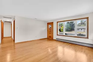 1133 Burnett Rd, Chicopee, MA 01020 - Photo 15