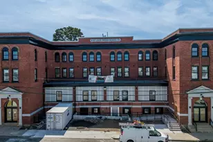 403 Division St, Fall River, MA 02721 - Photo 5