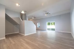 126 Dyer St, Gardner, MA 01440 - Photo 19