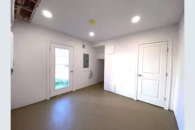 152 W Main St #A, Millbury, MA 01527 - Photo 33