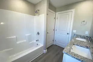 152 W Main St, Millbury, MA 01527 - Photo 19