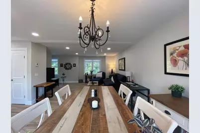 152 W Main St #A, Millbury, MA 01527 - Photo 9