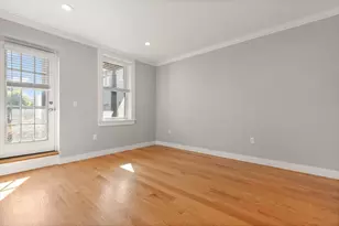 115 Cottage St, Boston, MA 02128 - Photo 9