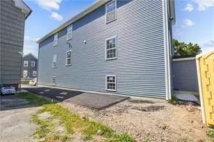 107 Sisson, Providence, RI 02909 - Photo 9