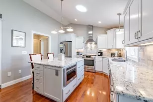 308 Miller St, Ludlow, MA 01056 - Photo 9