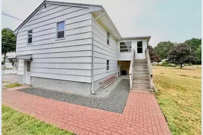 2040 Central St, Stoughton, MA 02072 - Photo 17