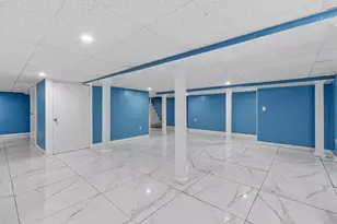 127-129 Lowell St, Methuen, MA 01844 - Photo 1