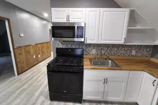 34 Canoniciuos St, Fall River, MA 02723 - Photo 5