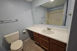 35 Prospect St, Woburn, MA 01801 - Photo 13