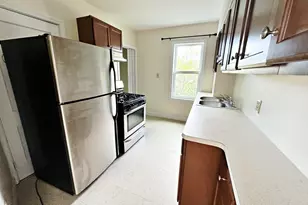 528 Lawton St, Fall River, MA 02721 - Photo 7