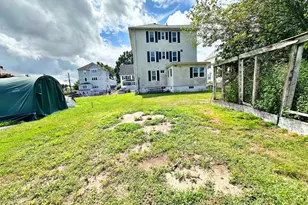 528 Lawton St, Fall River, MA 02721 - Photo 19