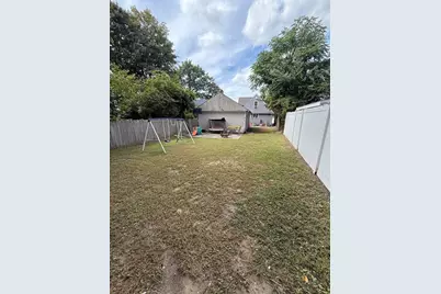 143 Saint James Cir, Springfield, MA 01104 - Photo 21