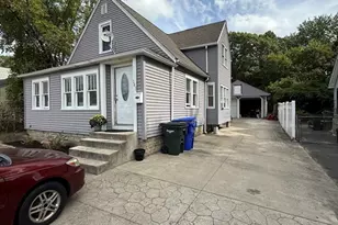 143 St James Cir, Springfield, MA 01104 - Photo 3