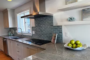 263 E Main St, Gloucester, MA 01930 - Photo 11