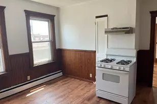 25 Perkins St, Salem, MA 01970 - Photo 5
