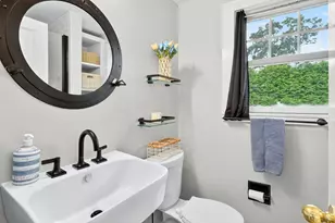 253 Scranton Ave, Falmouth, MA 02540 - Photo 17