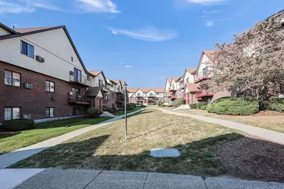 9 Royal Crest Dr #12, Randolph, MA 02368 - Photo 3