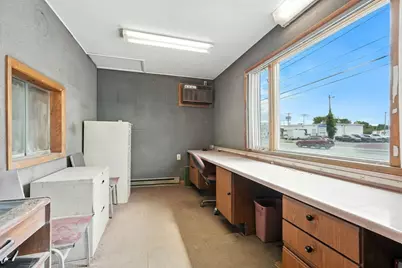 717 East St, Pittsfield, MA 01201 - Photo 13