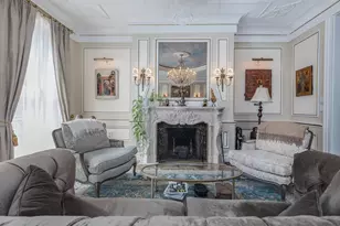 11 Chestnut St, Boston, MA 02108 - Photo 1