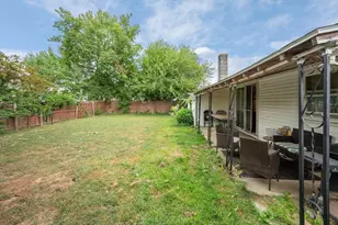 35 Bernadette St, Fitchburg, MA 01420 - Photo 3