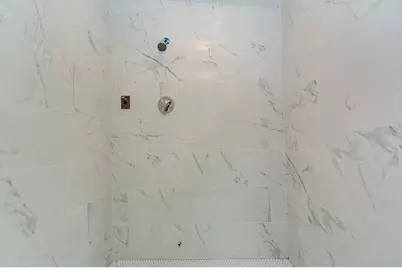 35 Bernadette St, Fitchburg, MA 01420 - Photo 13