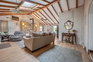 35 Bernadette St, Fitchburg, MA 01420 - Photo 5