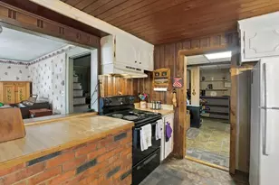 5 Circle St, Templeton, MA 01436 - Photo 11